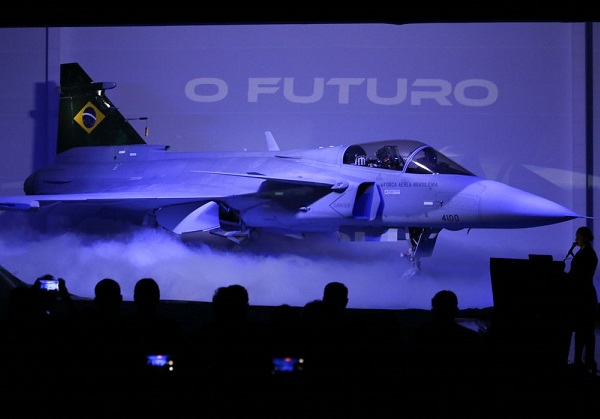 Novo Ca A Gripen Da Fab Apresentado A Autoridades Em Bras Lia Rede D